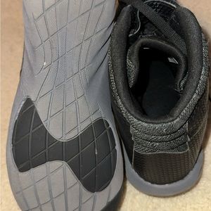 NFINITY cheer shoes 3.5Y